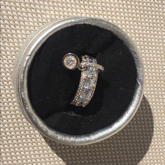 Silver ring size 8.75 - Picture 2 of 8